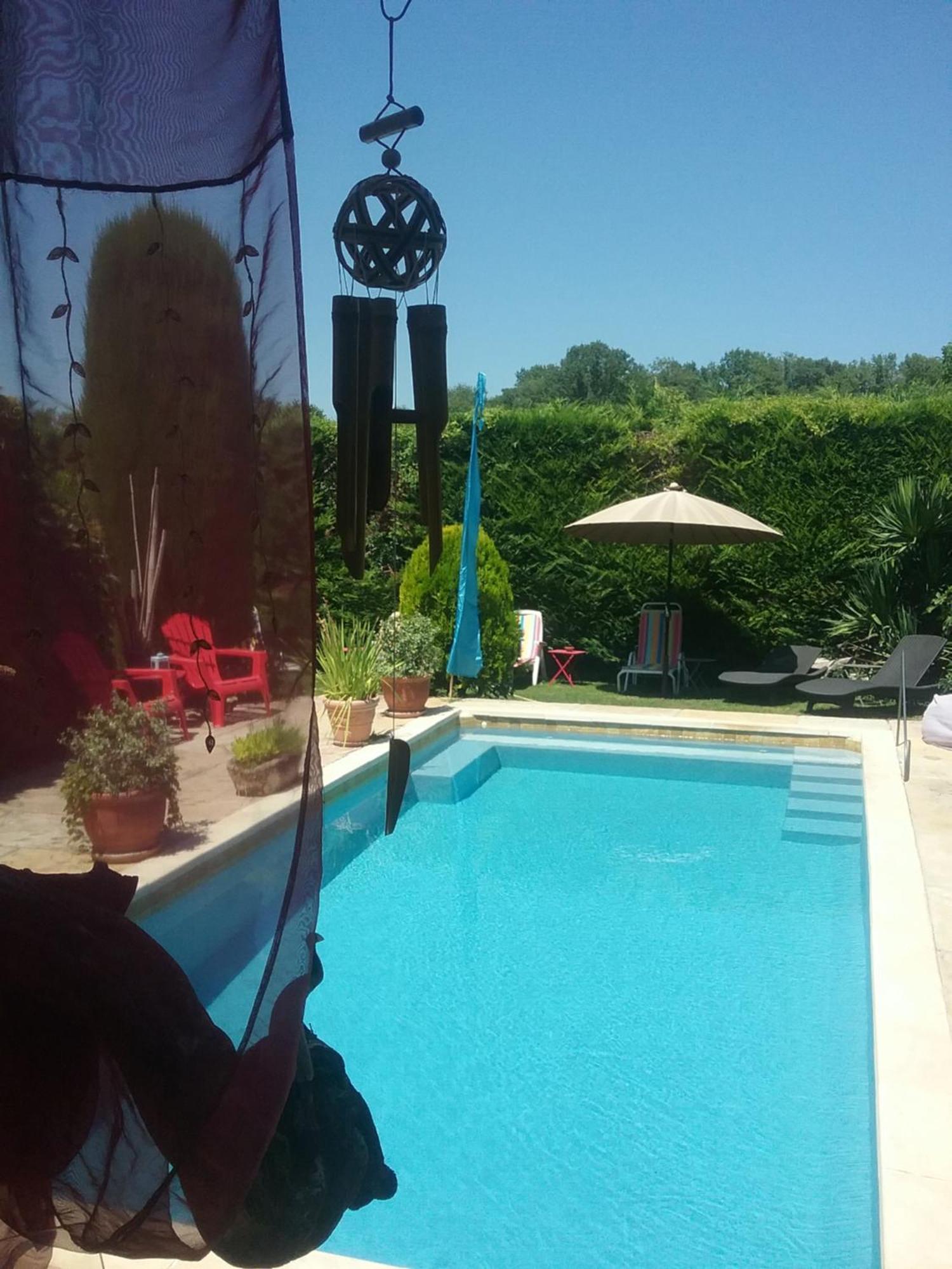 Le Mazet Des Beaujots Hotel Monteux Bagian luar foto