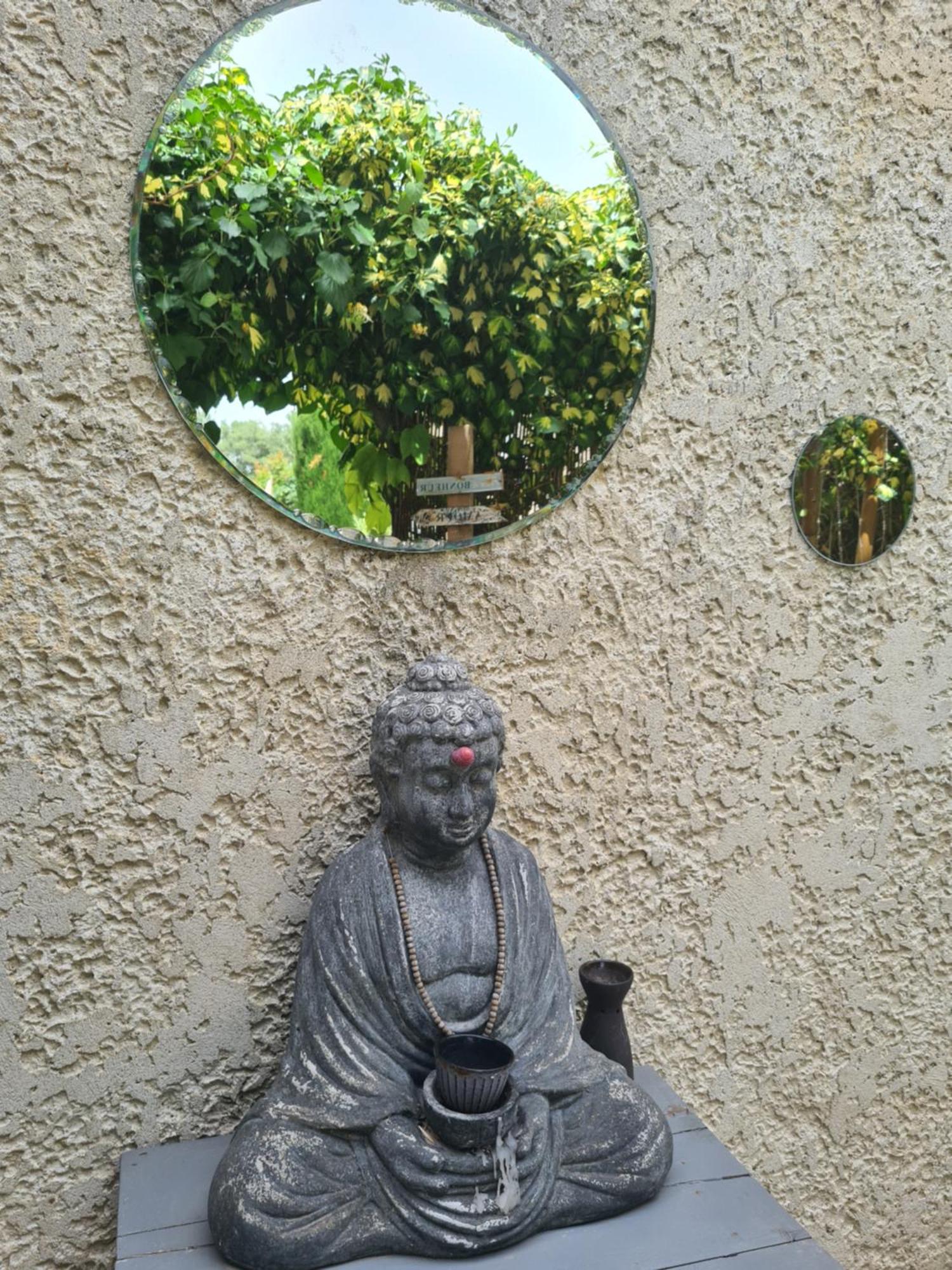 Le Mazet Des Beaujots Hotel Monteux Bagian luar foto