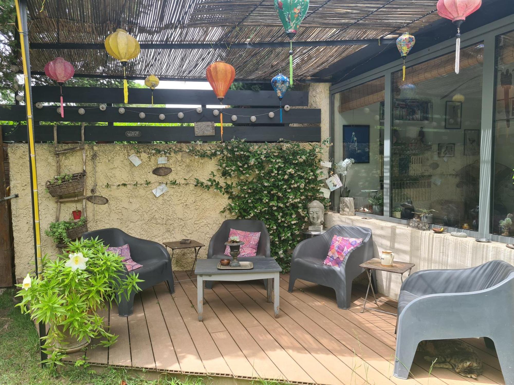 Le Mazet Des Beaujots Hotel Monteux Bagian luar foto
