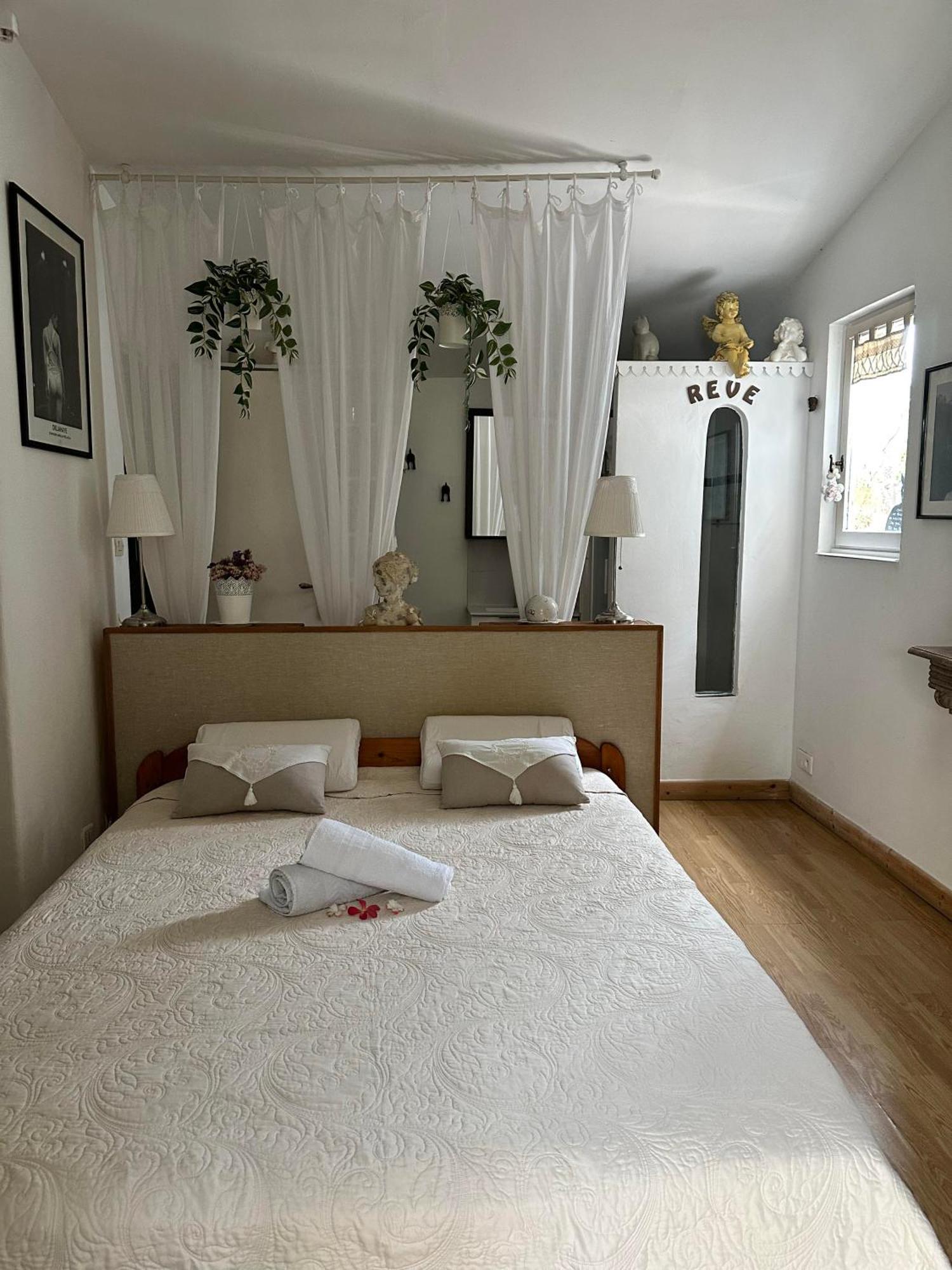 Le Mazet Des Beaujots Hotel Monteux Bagian luar foto
