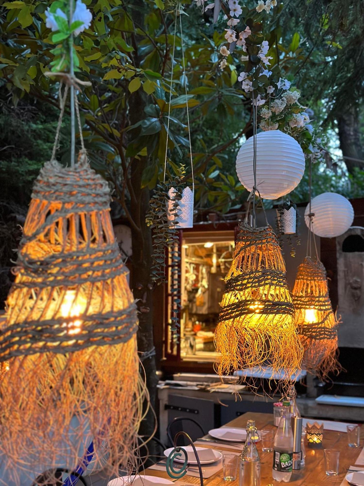 Le Mazet Des Beaujots Hotel Monteux Bagian luar foto