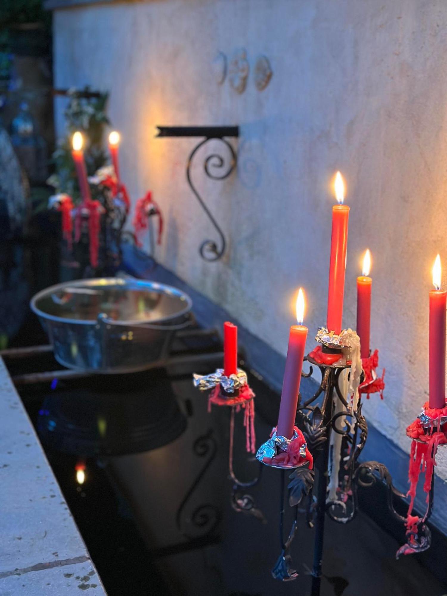 Le Mazet Des Beaujots Hotel Monteux Bagian luar foto