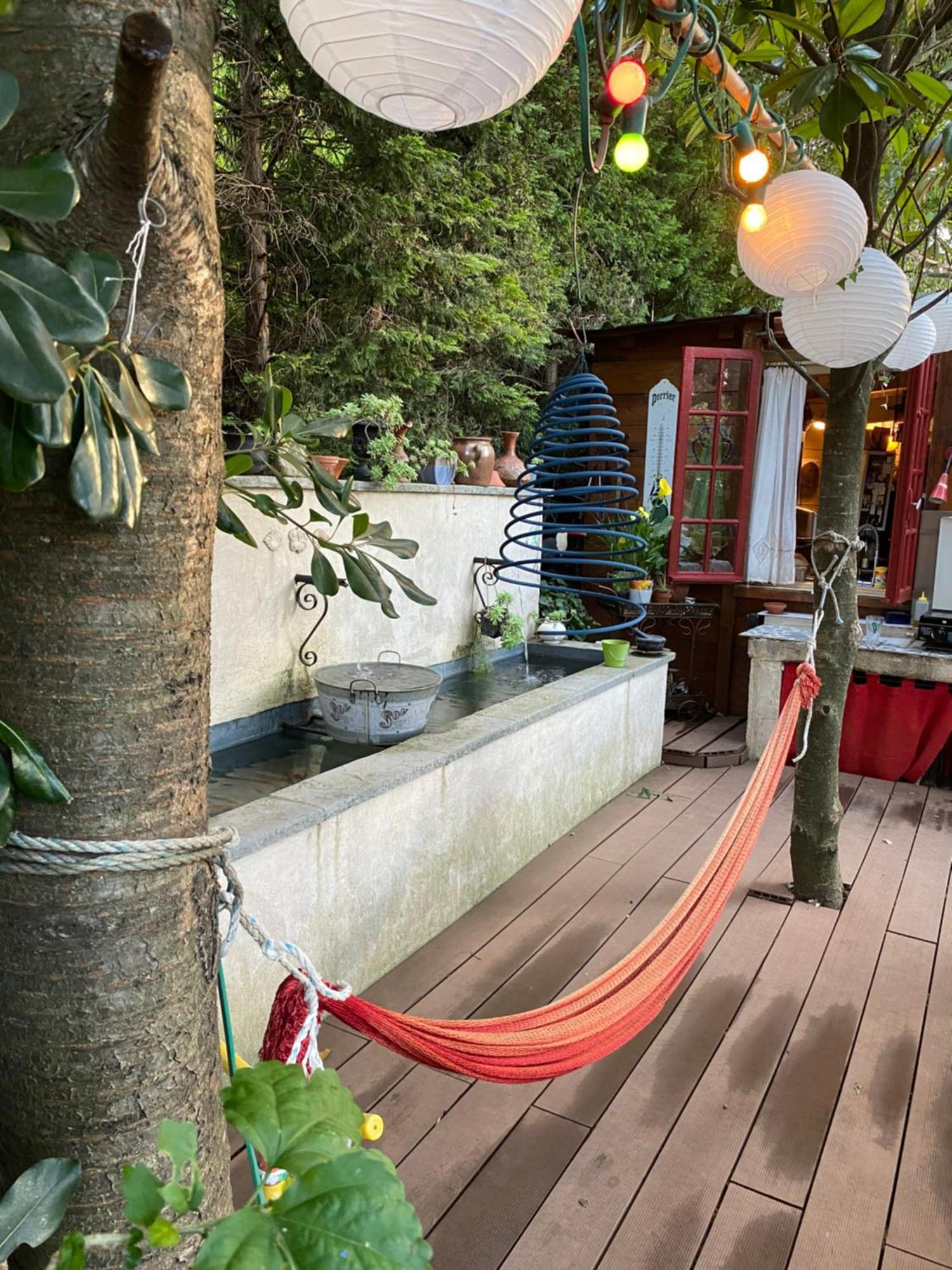 Le Mazet Des Beaujots Hotel Monteux Bagian luar foto