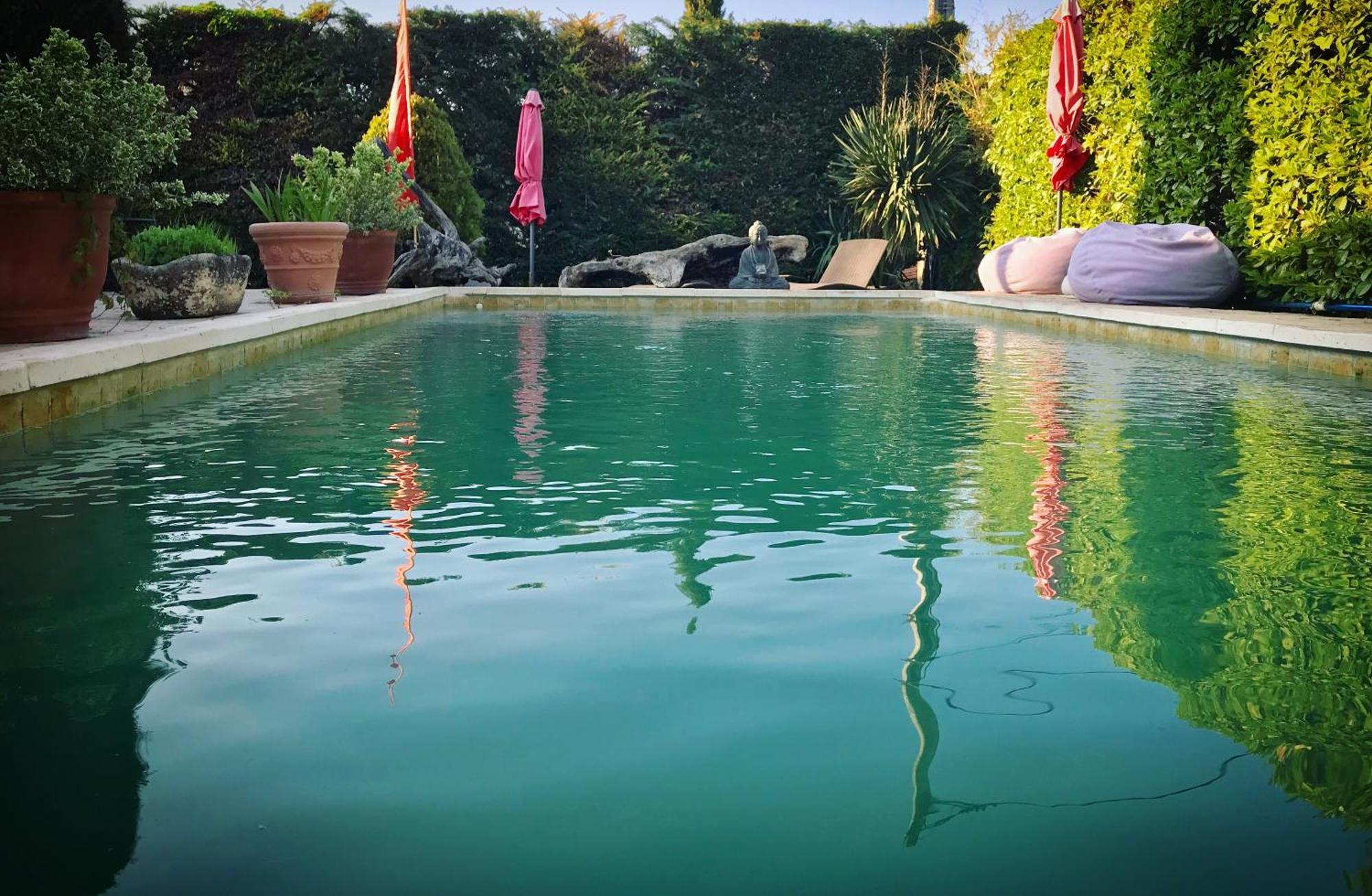 Le Mazet Des Beaujots Hotel Monteux Bagian luar foto