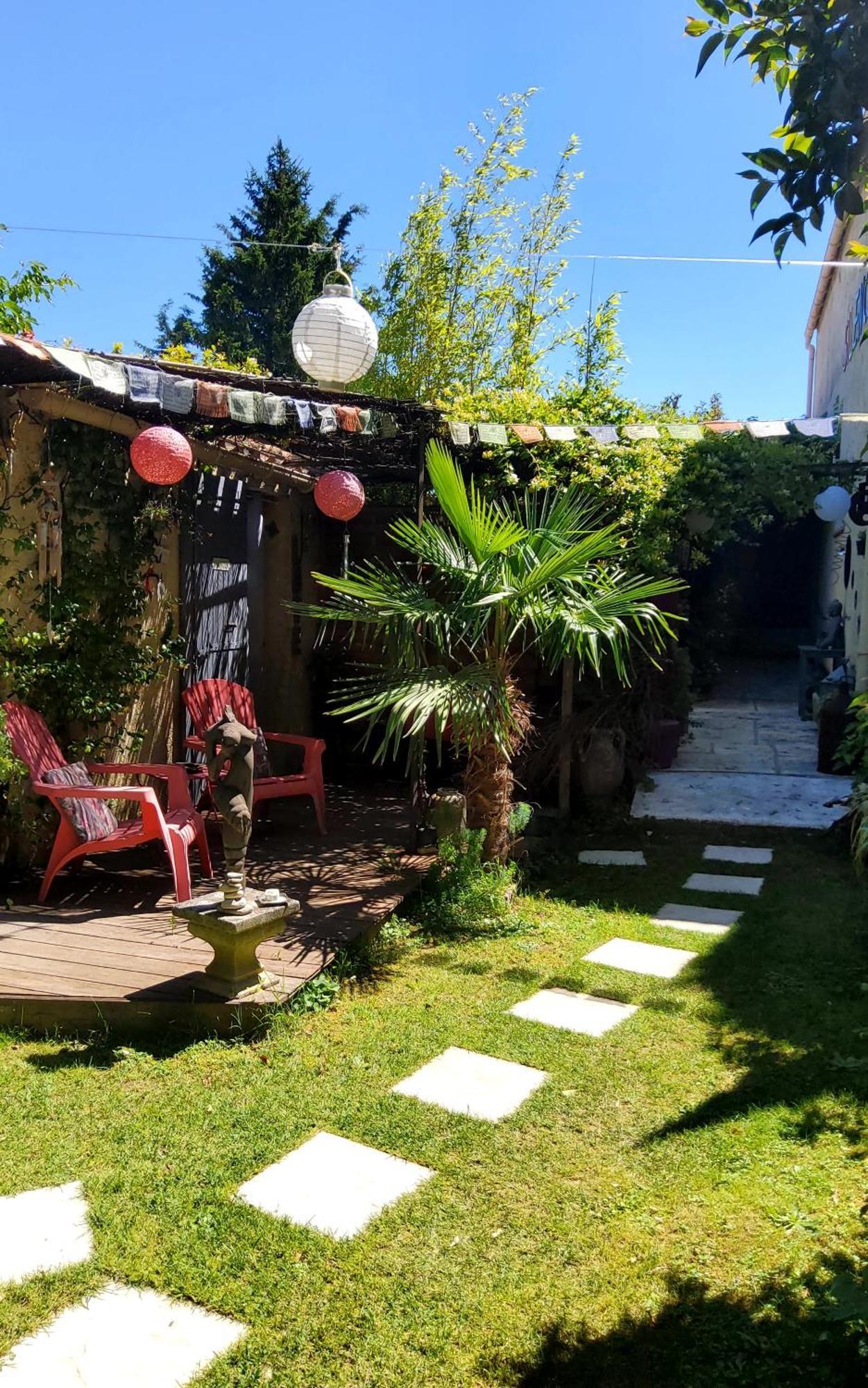 Le Mazet Des Beaujots Hotel Monteux Bagian luar foto