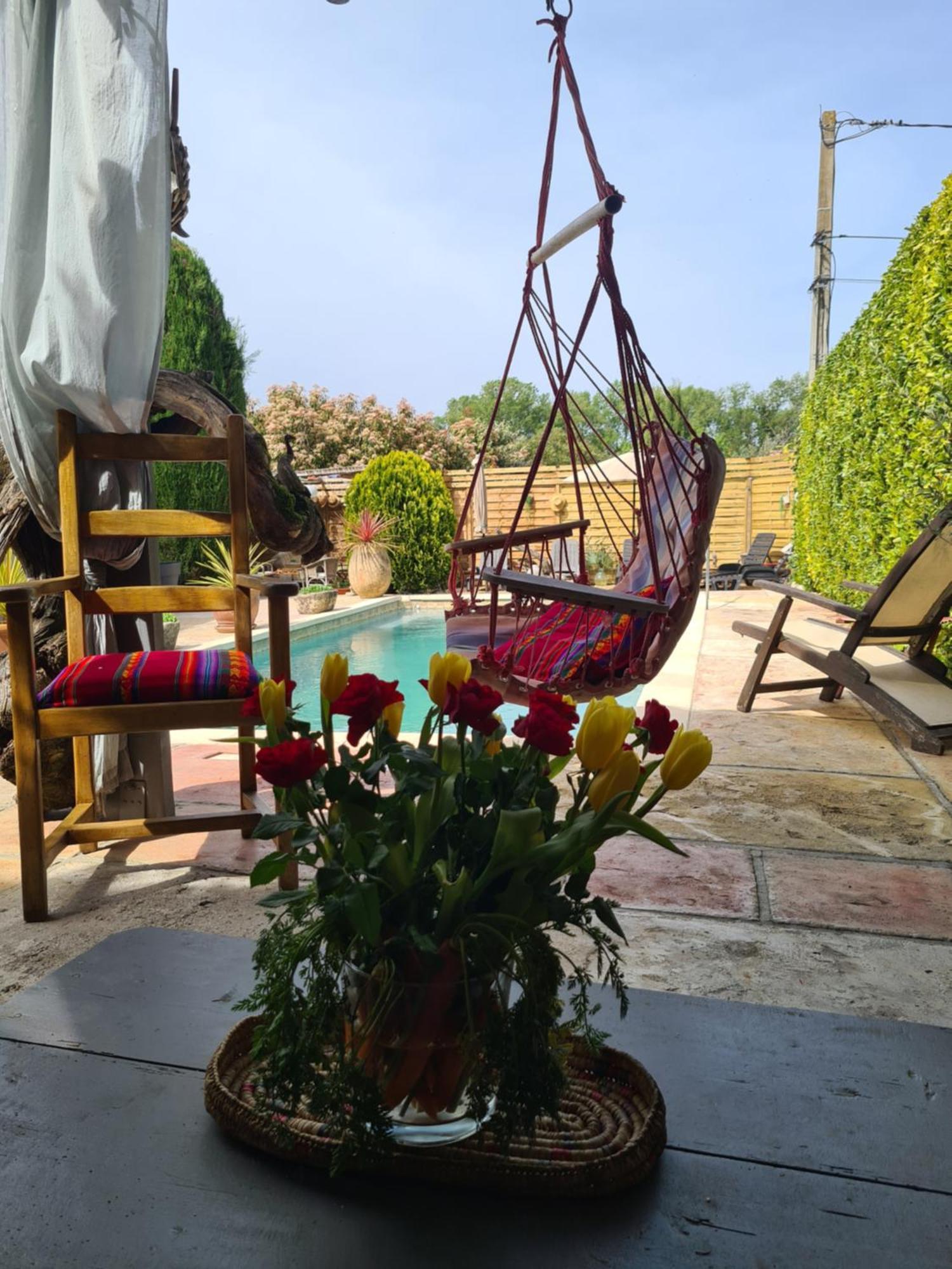 Le Mazet Des Beaujots Hotel Monteux Bagian luar foto