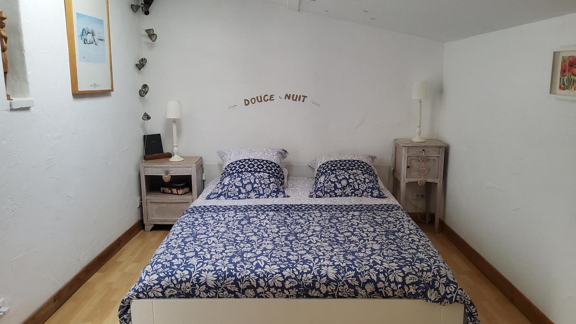 Le Mazet Des Beaujots Hotel Monteux Bagian luar foto