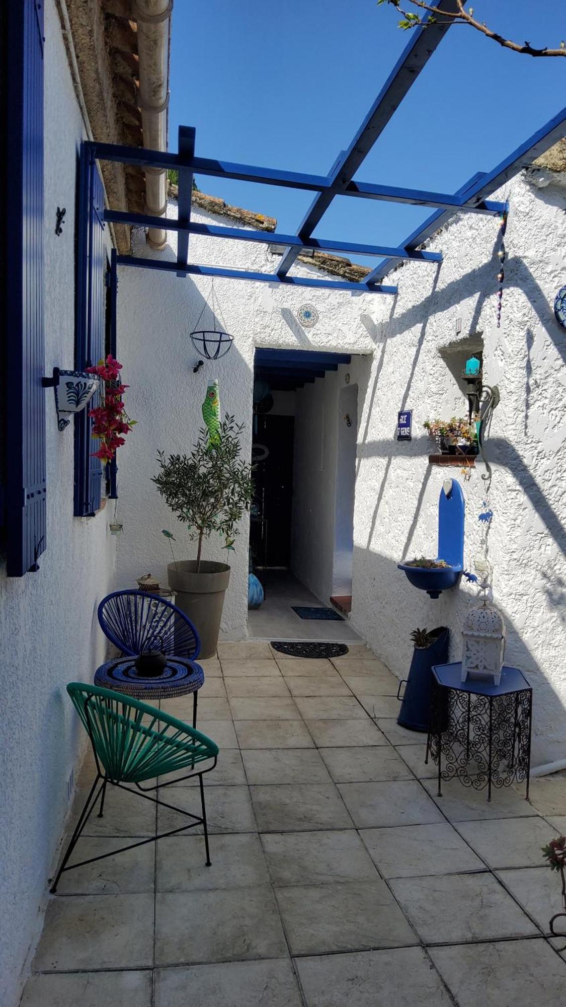 Le Mazet Des Beaujots Hotel Monteux Bagian luar foto